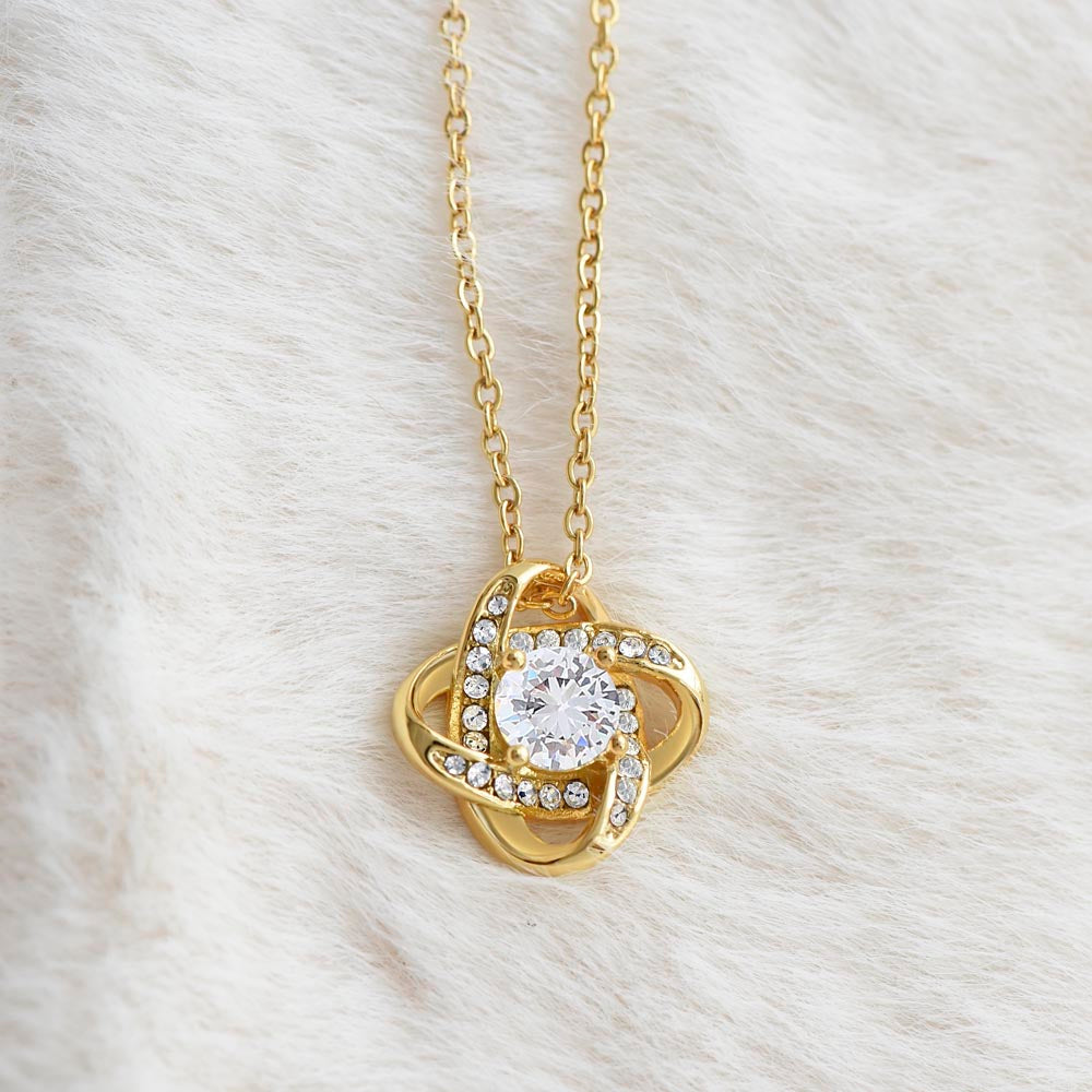Eternal Love Knot – Luxury Gold Pendant Necklace